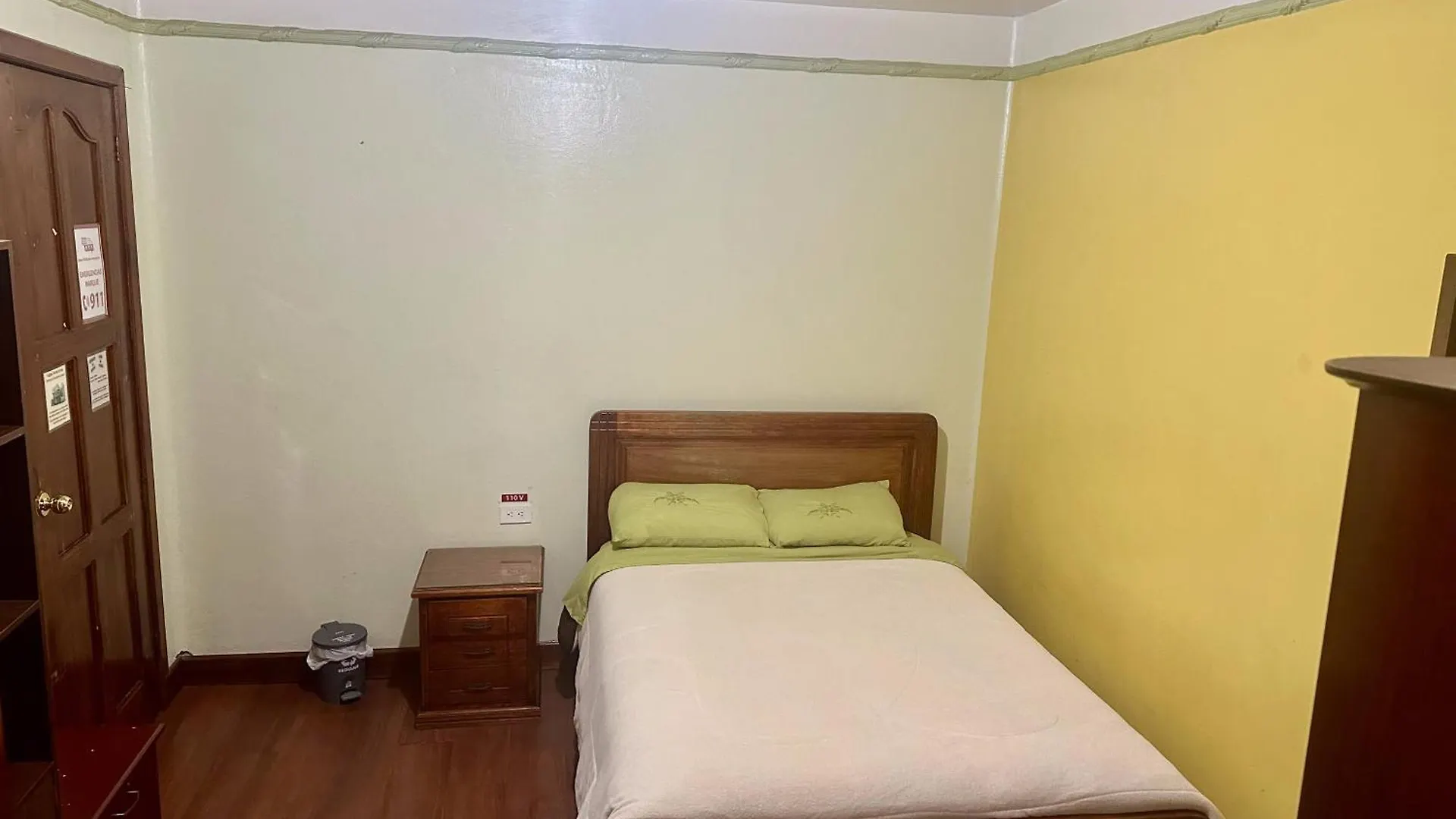 Отель Hostal Taxo Yura Кито 0*,  Эквадор